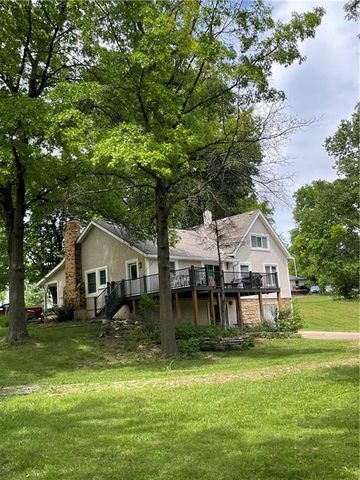 13905 Leavenworth Road, Basehor, KS 66007