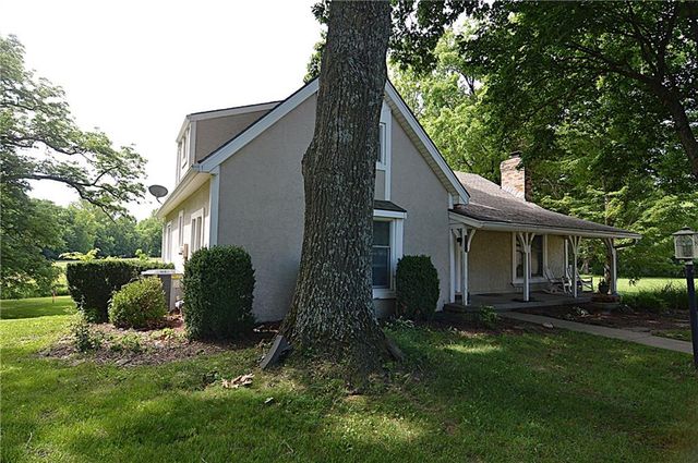 13905 Leavenworth Road, Basehor, KS 66007
