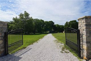 13905 Leavenworth Road, Basehor, KS 66007