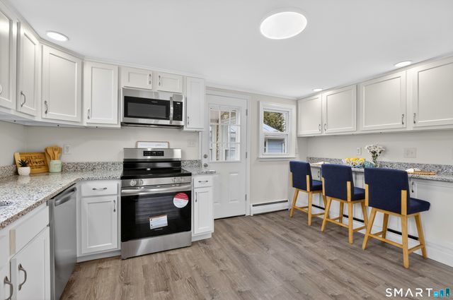 61 Terrace Avenue, East Lyme, CT 06357