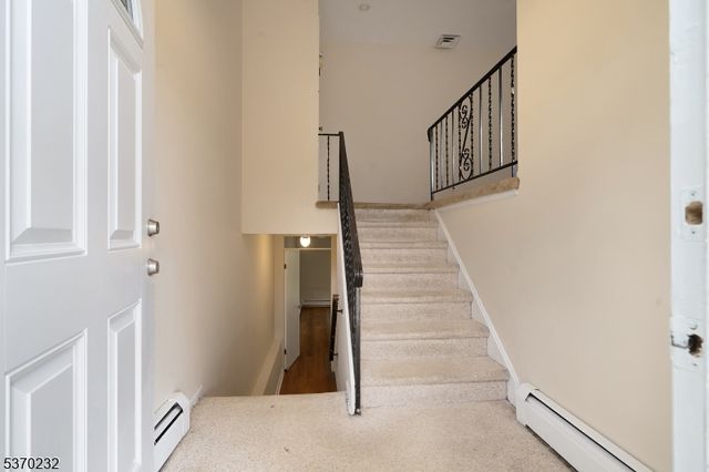 16 Fundus Rd, West Orange Twp., NJ 07052