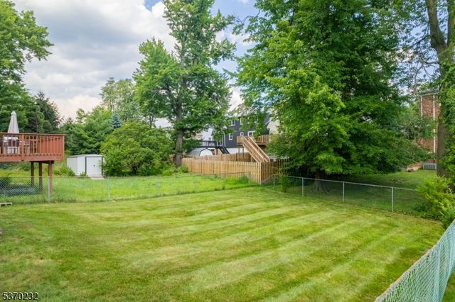 16 Fundus Rd, West Orange Twp., NJ 07052