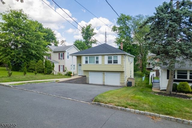 16 Fundus Rd, West Orange Twp., NJ 07052
