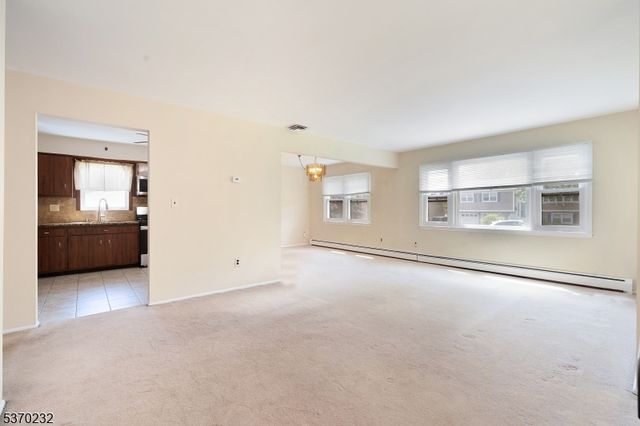 16 Fundus Rd, West Orange Twp., NJ 07052