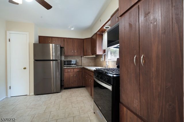 16 Fundus Rd, West Orange Twp., NJ 07052