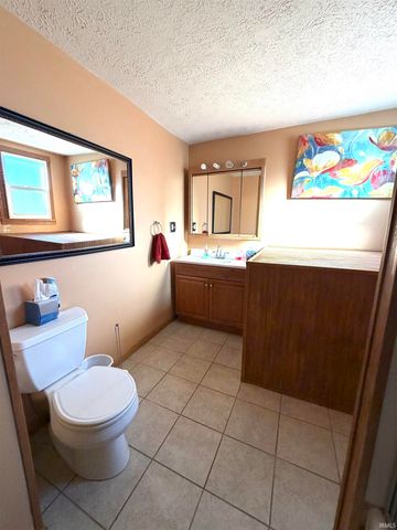 1424 S COURTLAND Avenue, Kokomo, IN 46902