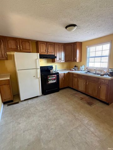 1424 S COURTLAND Avenue, Kokomo, IN 46902