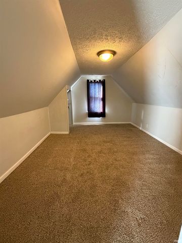 1424 S COURTLAND Avenue, Kokomo, IN 46902