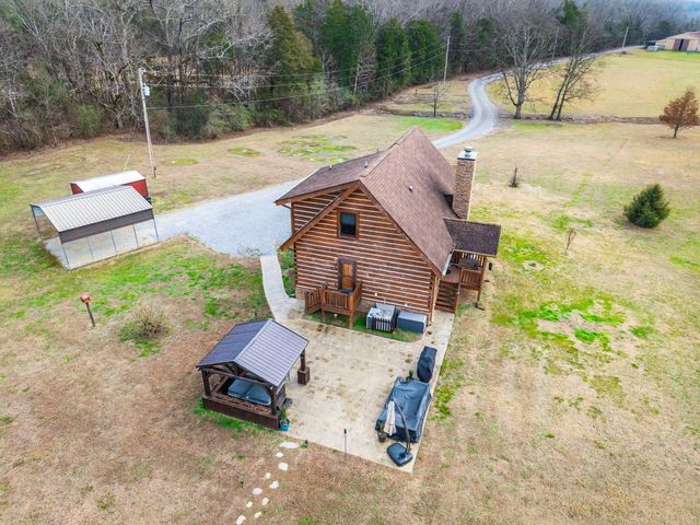 313 Lowry Lane, Chickamauga, GA 30707