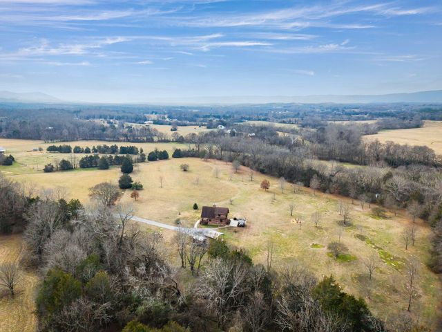 313 Lowry Lane, Chickamauga, GA 30707