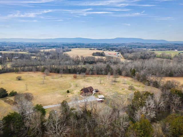 313 Lowry Lane, Chickamauga, GA 30707