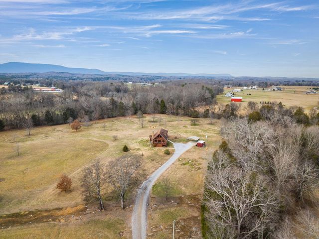 313 Lowry Lane, Chickamauga, GA 30707