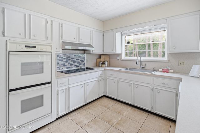 17028 EAGLE BEND Boulevard, Jacksonville, FL 32226