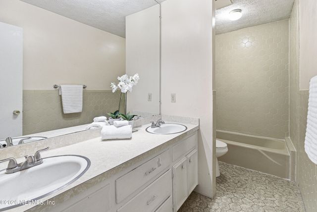 17028 EAGLE BEND Boulevard, Jacksonville, FL 32226