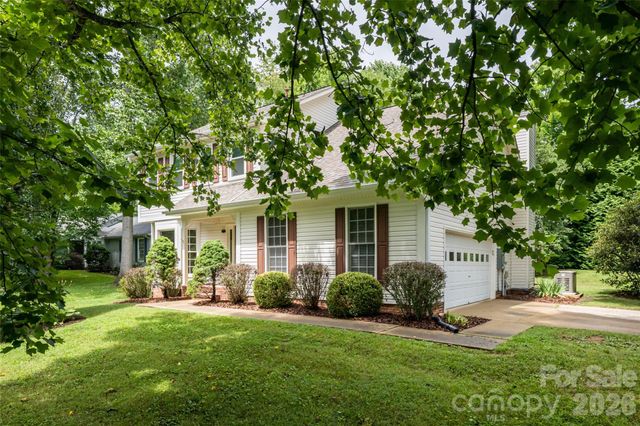 204 Windsor Forest Circle, Fletcher, NC 28732