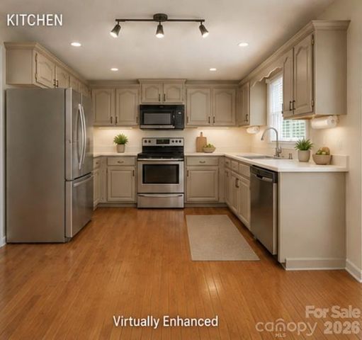 204 Windsor Forest Circle, Fletcher, NC 28732