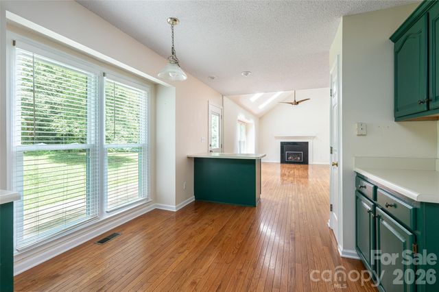 204 Windsor Forest Circle, Fletcher, NC 28732