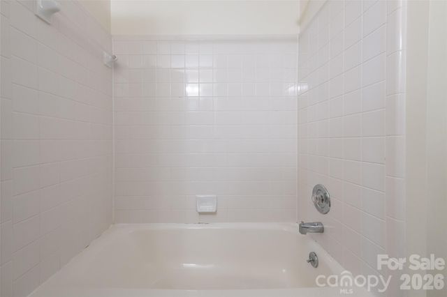 204 Windsor Forest Circle, Fletcher, NC 28732