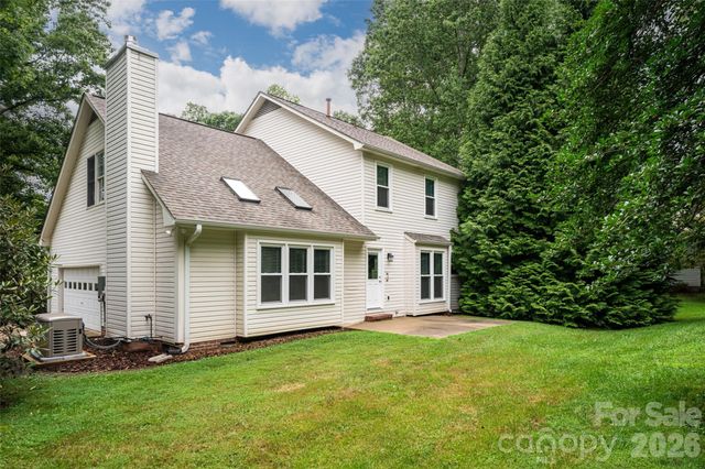 204 Windsor Forest Circle, Fletcher, NC 28732