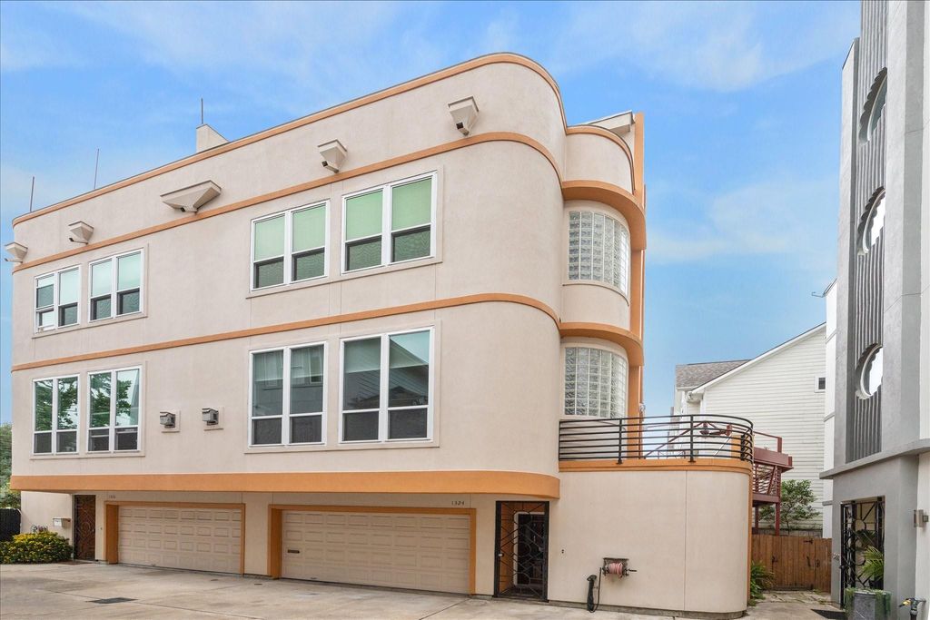 1324 Fairview Avenue, Houston, TX 77006
