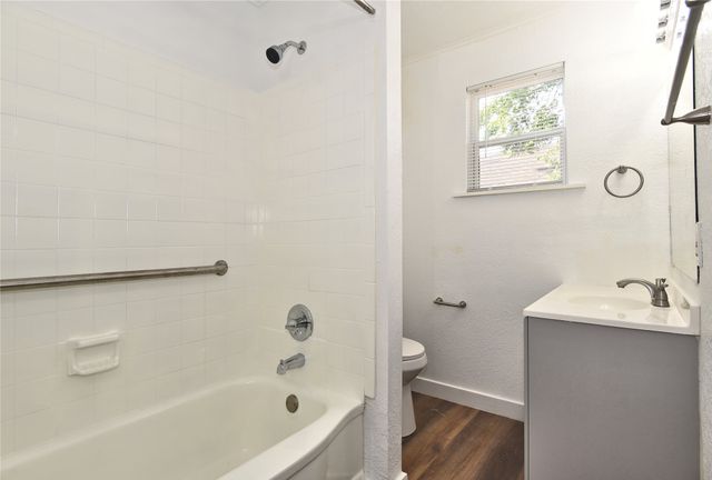 2128 N Saint Louis Avenue, Tulsa, OK 74106