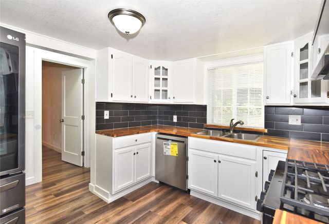 2128 N Saint Louis Avenue, Tulsa, OK 74106