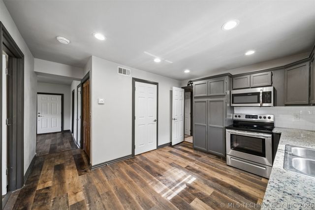 309 N Franklin Avenue, Sand Springs, OK 74063