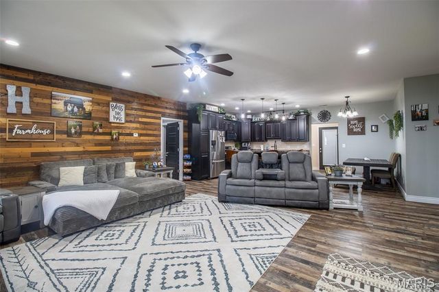 10076 Puckett Road, Potosi, MO 63660