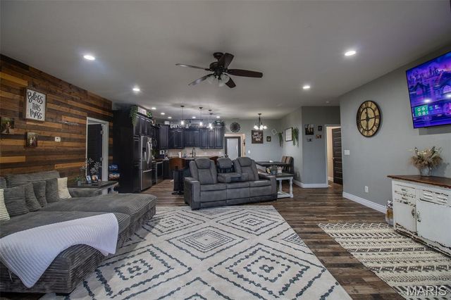 10076 Puckett Road, Potosi, MO 63660