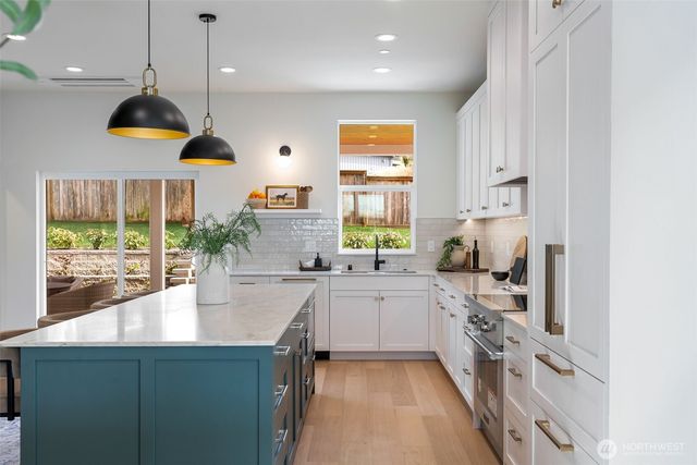 20134 23rd Avenue NW, Shoreline, WA 98177
