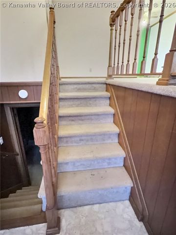 104 Dodd Street, Poca, WV 25159