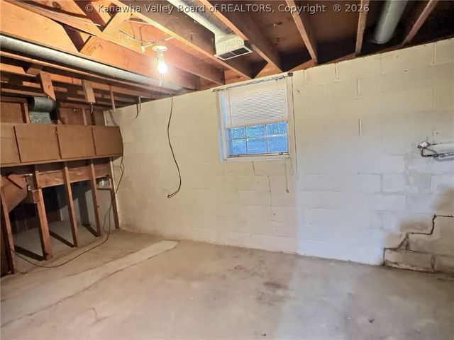 104 Dodd Street, Poca, WV 25159