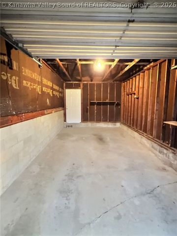 104 Dodd Street, Poca, WV 25159