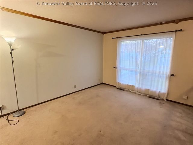 104 Dodd Street, Poca, WV 25159