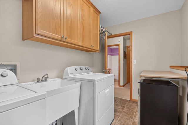 624 29th Street N, Moorhead, MN 56560