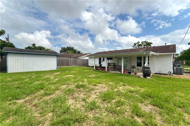5838 Glen Arbor Dr, Corpus Christi, TX 78412