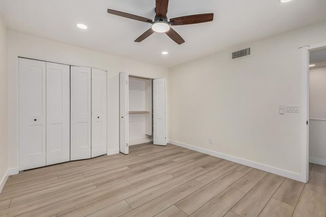 222 W Brown Road 104, Mesa, AZ 85201