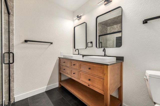 222 W Brown Road 104, Mesa, AZ 85201