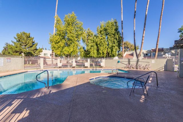 222 W Brown Road 104, Mesa, AZ 85201