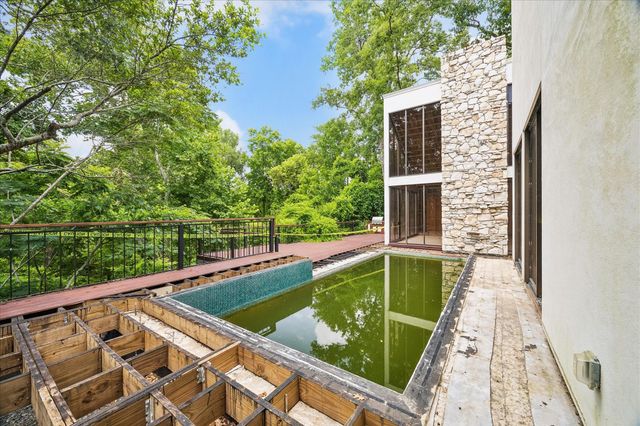 5710 Indian Circle, Houston, TX 77057