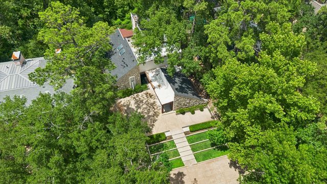 5710 Indian Circle, Houston, TX 77057