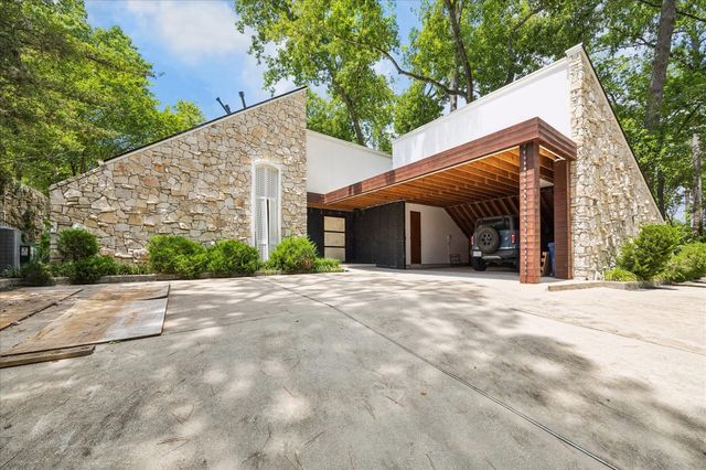 5710 Indian Circle, Houston, TX 77057