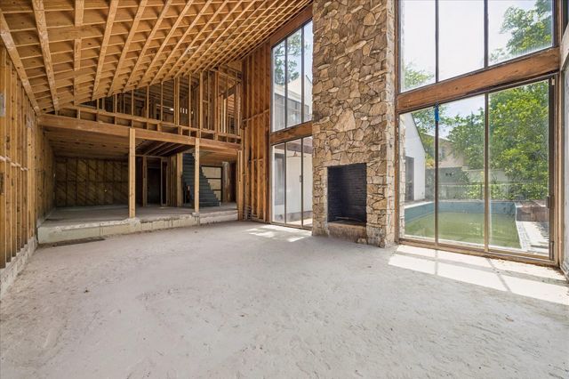 5710 Indian Circle, Houston, TX 77057