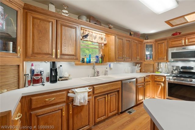 655 Mount Zineche Place, Greenwood, AR 72936