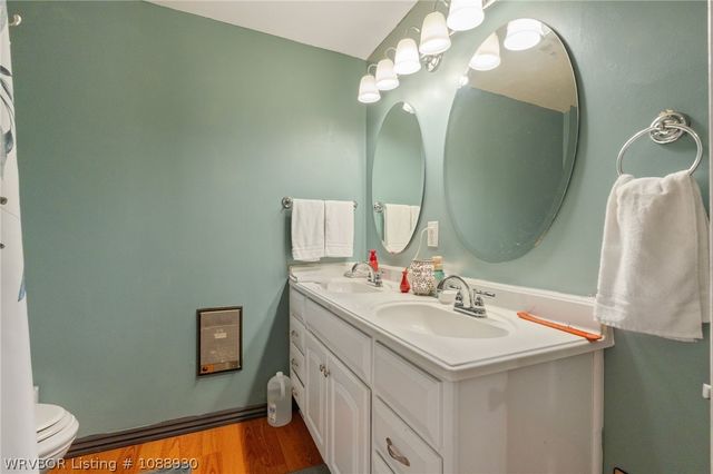 655 Mount Zineche Place, Greenwood, AR 72936