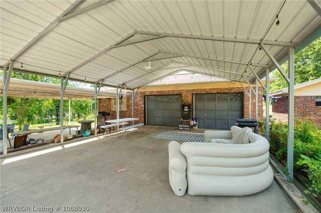 655 Mount Zineche Place, Greenwood, AR 72936