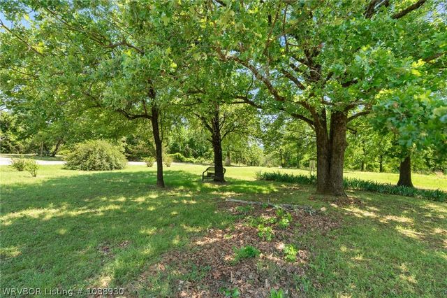 655 Mount Zineche Place, Greenwood, AR 72936