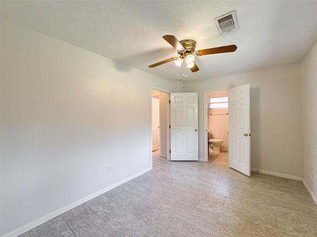 506 Avondale Lane, Friendswood, TX 77546