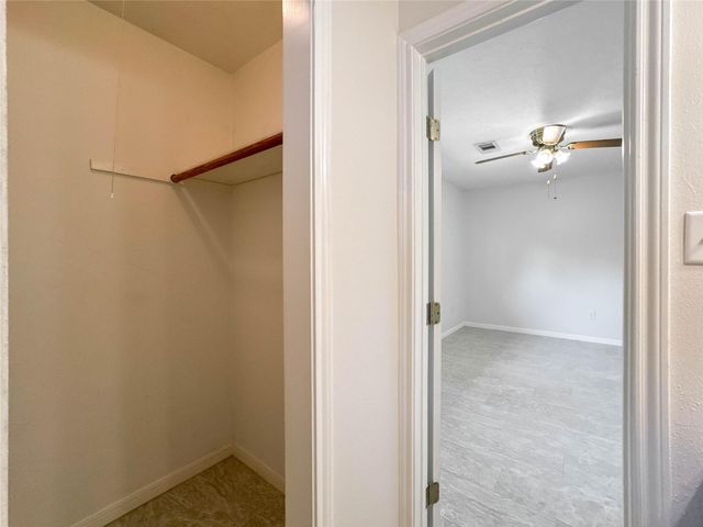 506 Avondale Lane, Friendswood, TX 77546