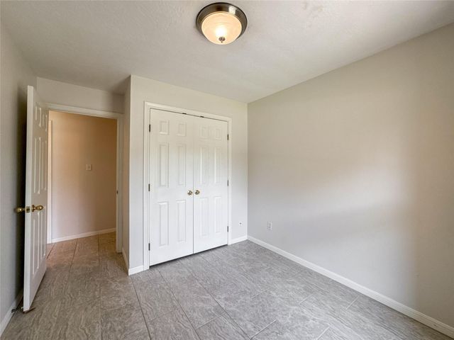 506 Avondale Lane, Friendswood, TX 77546
